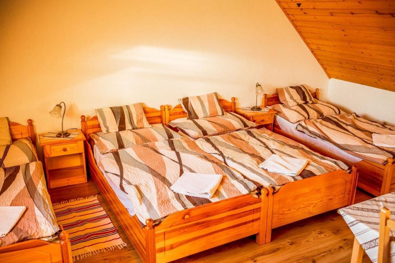 Nosztalgia Vendeghaz Hotel Zalaegerszeg Buitenkant foto