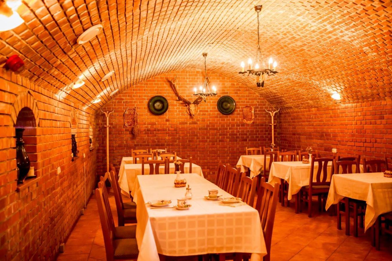 Nosztalgia Vendeghaz Hotel Zalaegerszeg Buitenkant foto